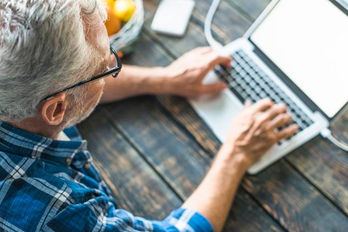 10 Critical Online Marketing Tips for Seniors  